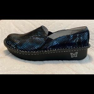 Algeria Debra clogs 8-8.5